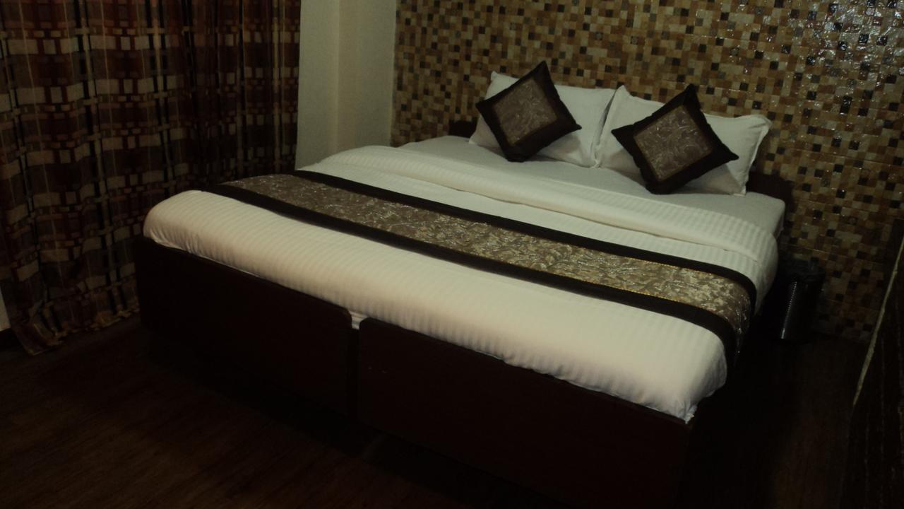 Benazeer Hotel Mumbai Kültér fotó