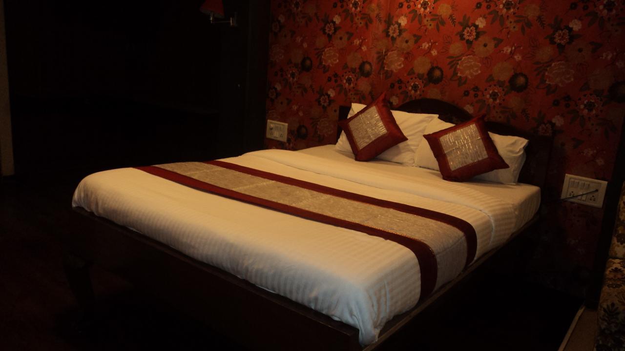 Benazeer Hotel Mumbai Kültér fotó