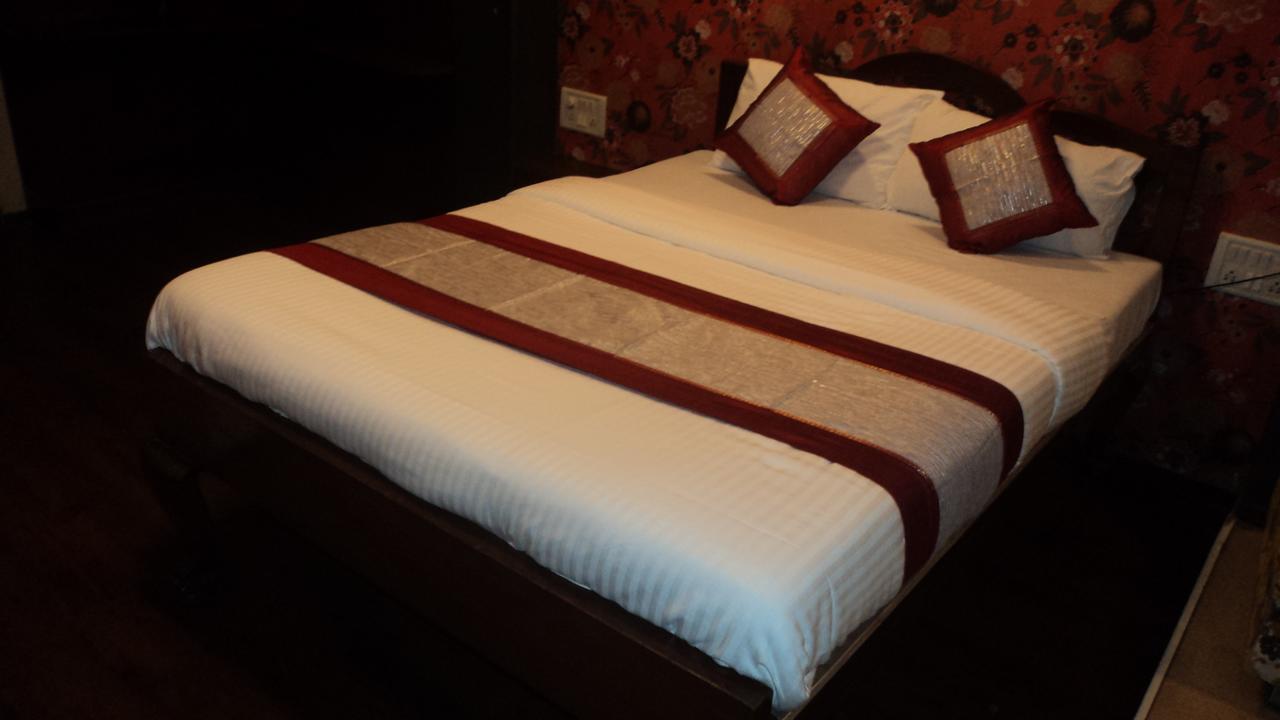Benazeer Hotel Mumbai Kültér fotó