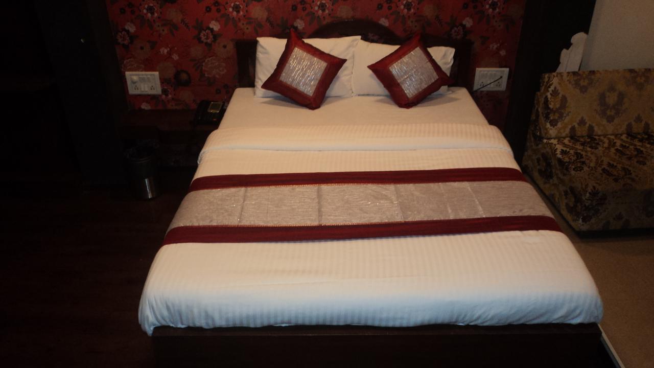 Benazeer Hotel Mumbai Kültér fotó